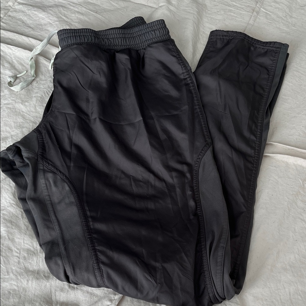 Under Armour Men's Black Joggers S/M